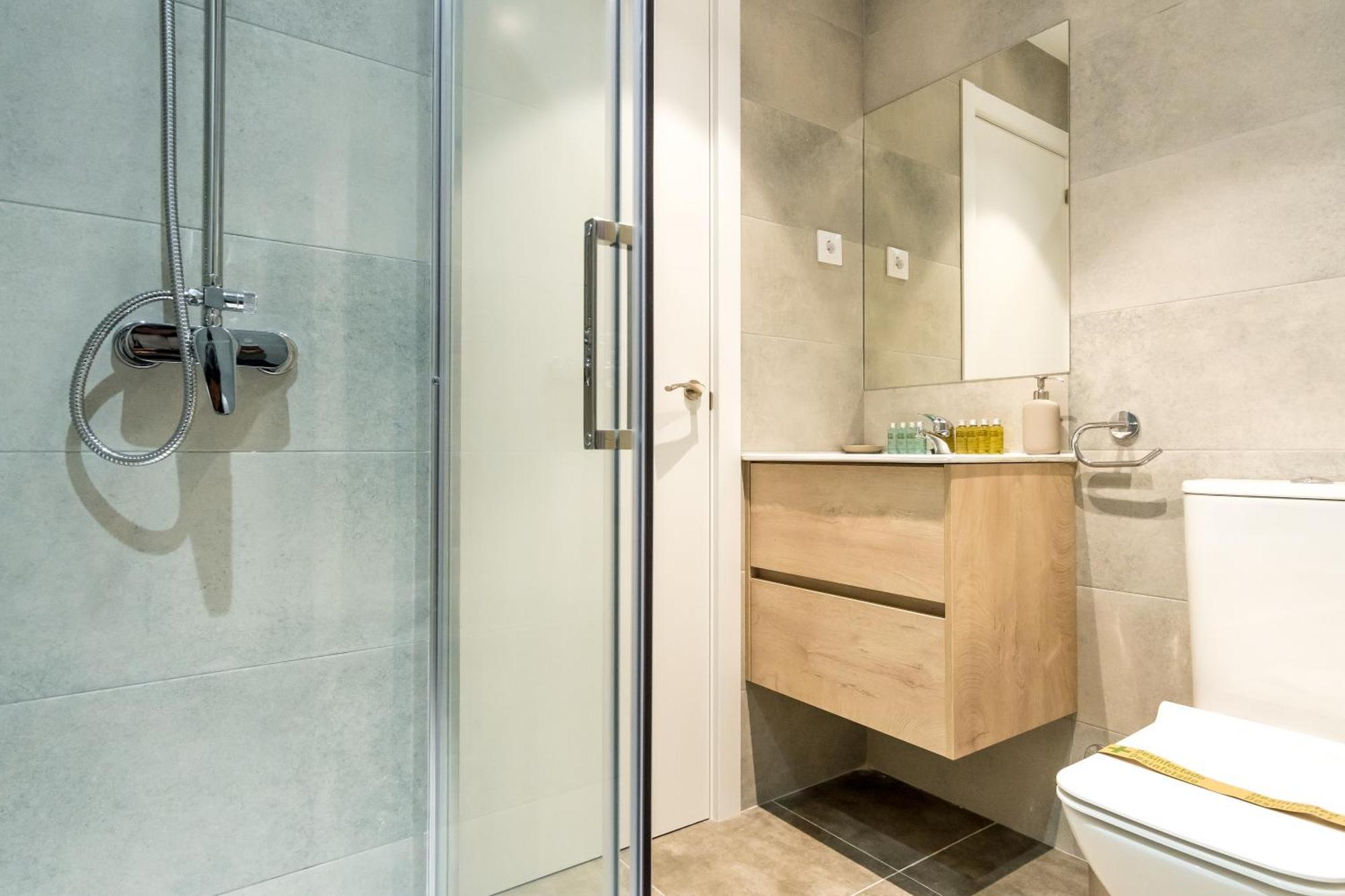 Bright Modern - 2Bedrooms 1Bathroom - Delicias Madrid Dış mekan fotoğraf